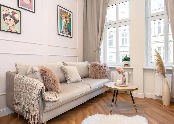 Strzelecka Old Town Апартаменти Познань